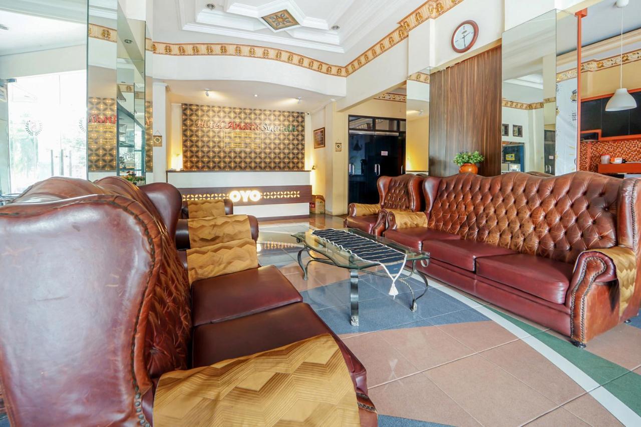 Oyo 231 Hotel Andita Syariah Surabaya Ngoại thất bức ảnh